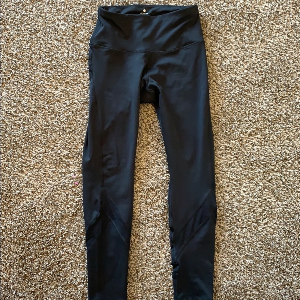 Apana Woman’s Workout Leggings